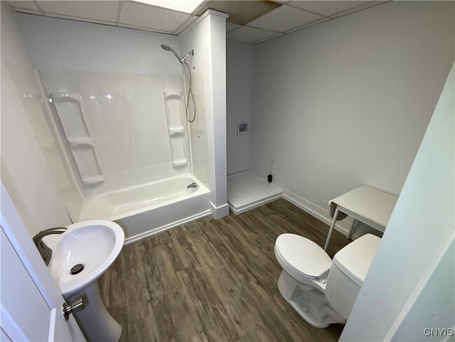 Building Photo - 127 Winslow St