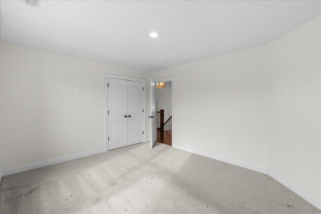 Building Photo - 8 Katie Dr