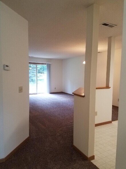 Building Photo - 1232 Spruce Ct