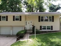 Building Photo - 3 Bed 2 Bath Spacious home!