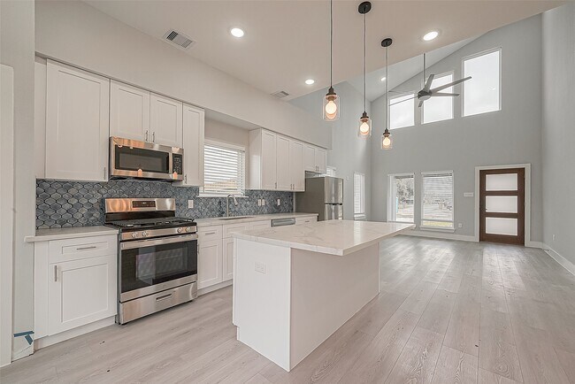 Building Photo - 9204 Buffum St