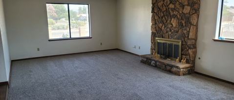 Building Photo - 161 N Silver Maple Way
