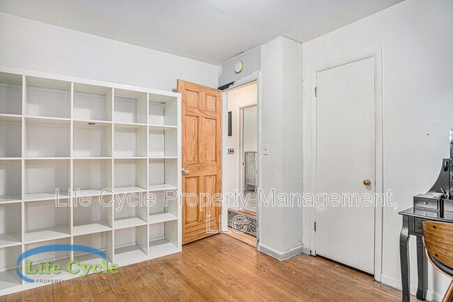 Building Photo - 1546 7th St NW