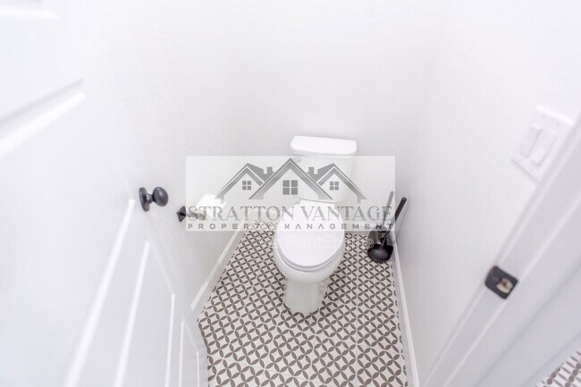 Building Photo - 13413 W Tether Trail