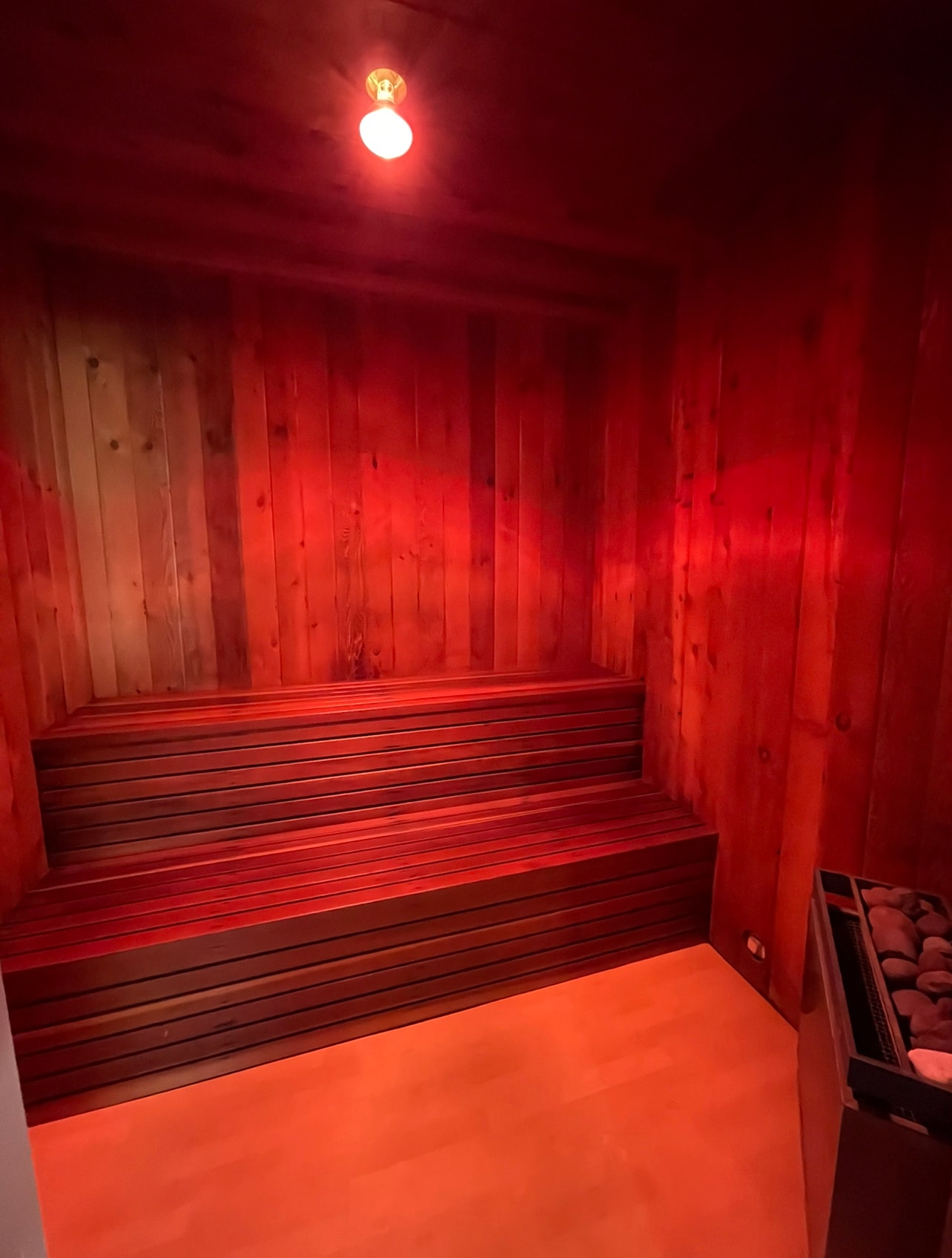 Hot Sauna - 3907 La Crescenta Ave
