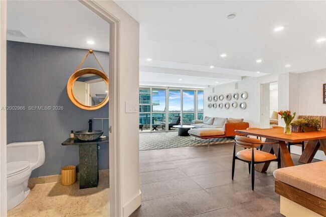 Building Photo - 9401 Collins Ave