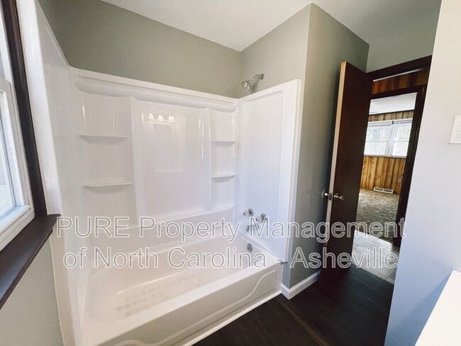 Building Photo - 53 Magic Dr