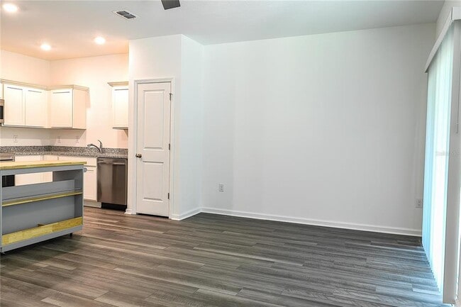 Building Photo - 38061 Elby Ln