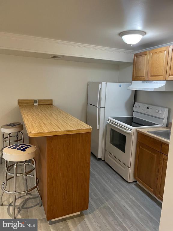 Building Photo - 819 Heron Dr