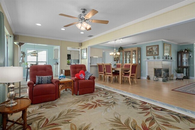 Building Photo - 7167 Crown Oaks Dr