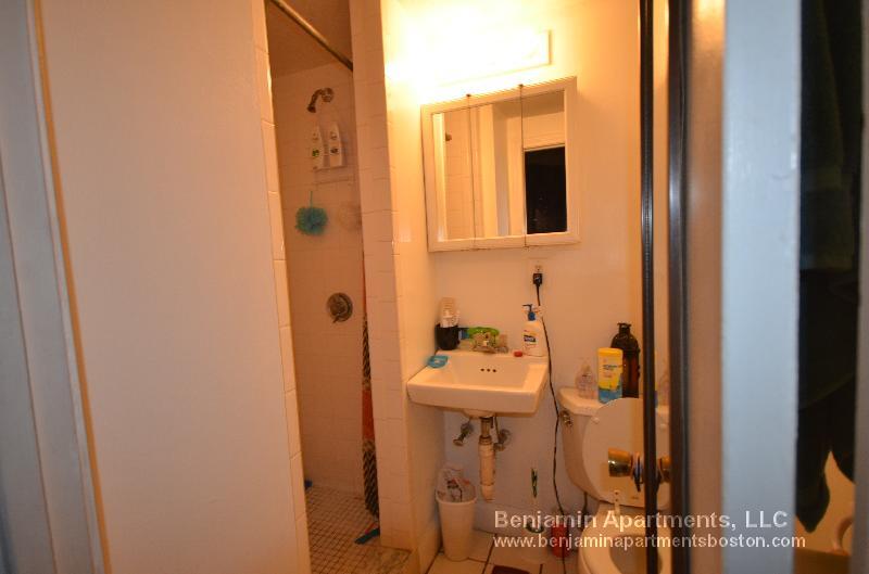 Building Photo - 55 S Huntington Ave