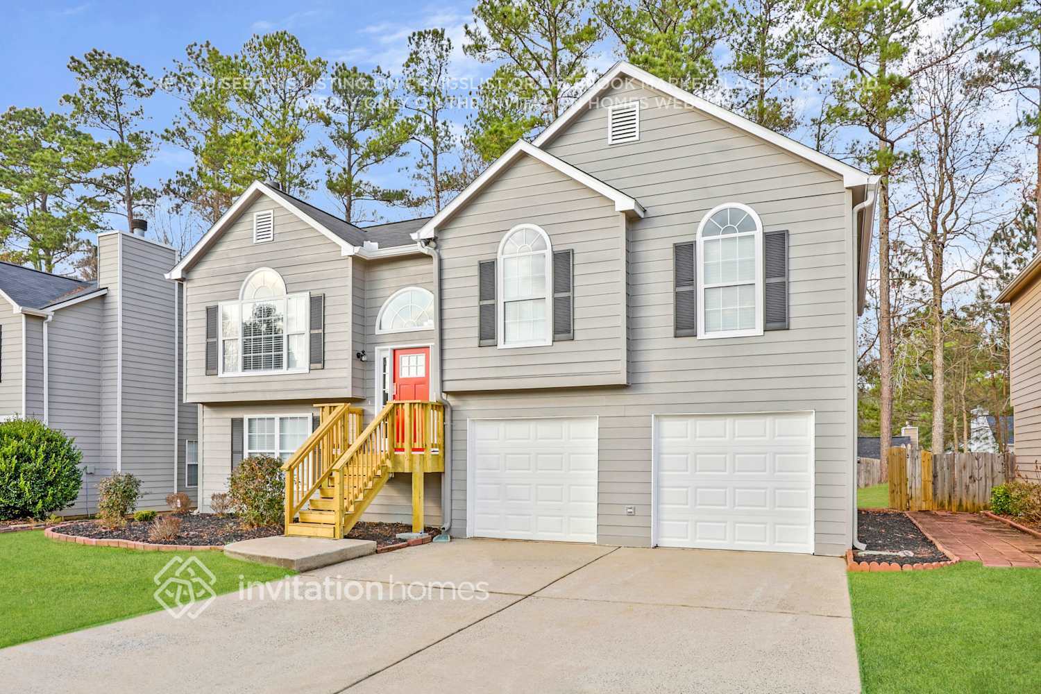 Building Photo - 2712 Lake Park Ridge E