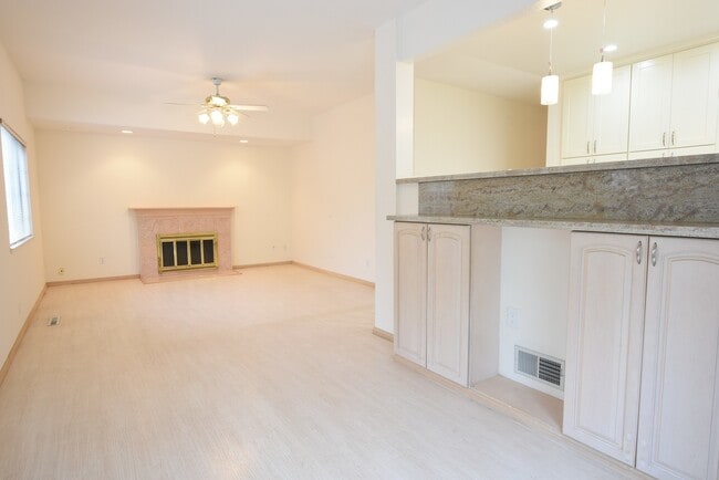 Building Photo - Remodeled & Spacious West San Jose 5 Bedroom 3 Bath Home