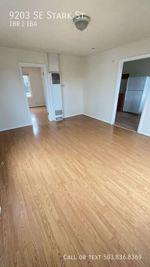 Building Photo - Cozy 1-Bedroom Duplex with Parking & Share...