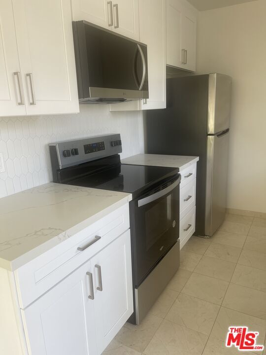 Building Photo - 1097 S Bedford Dr