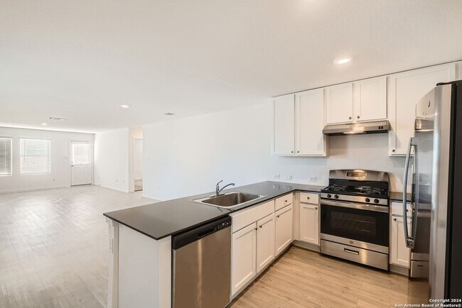 Building Photo - 5196 Fowler Crst