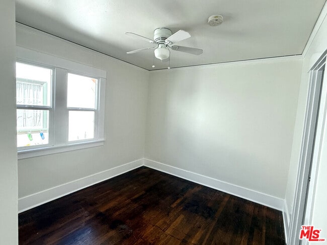 Building Photo - 1806 9th St