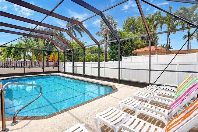 Building Photo - 947 Washington St