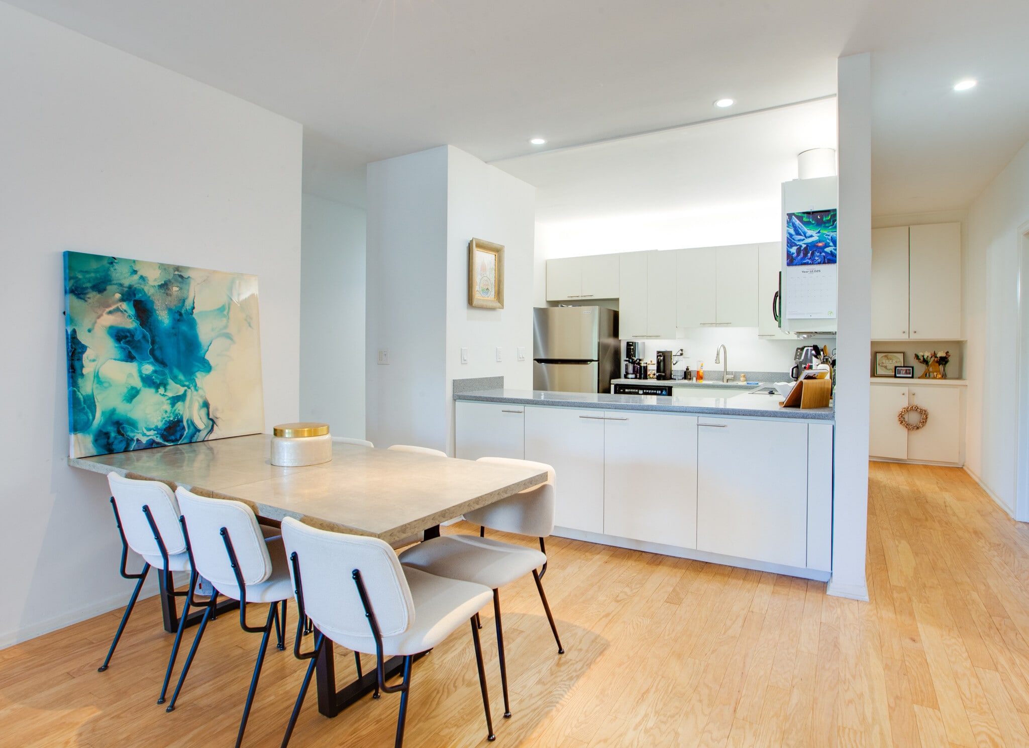 Building Photo - 900 Euclid St