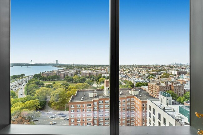 Building Photo - 30 U.S. 9W-ID1466762P