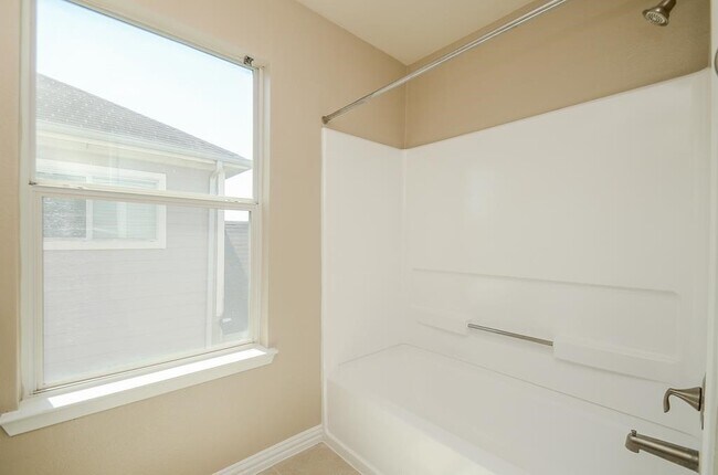 Building Photo - 20929 Patriot Park Ln