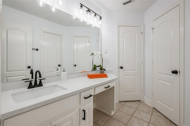 Building Photo - 12011 Arroyo Verde Ln