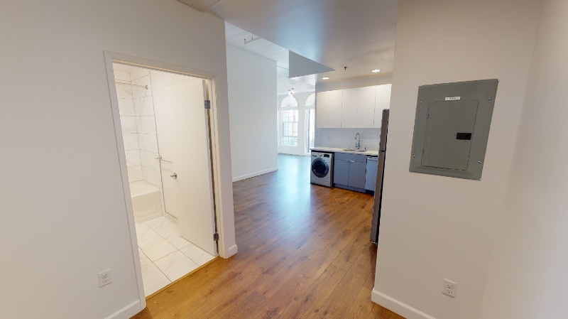 Building Photo - 3550 W 6th St