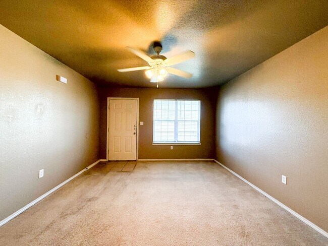 Building Photo - 1712 Ute Trail