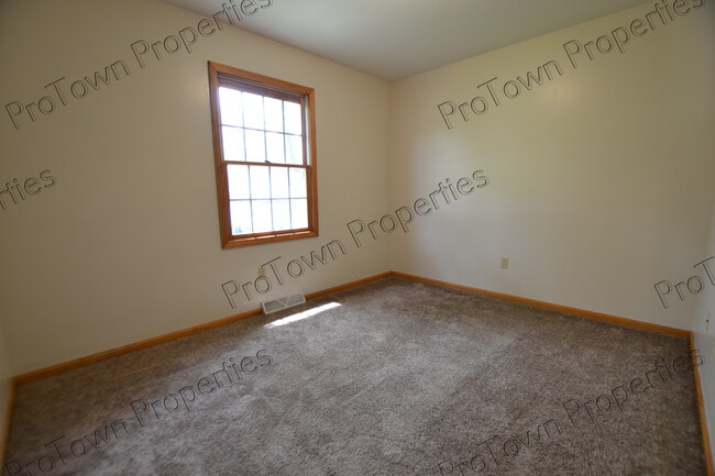 Building Photo - 619 Hays St