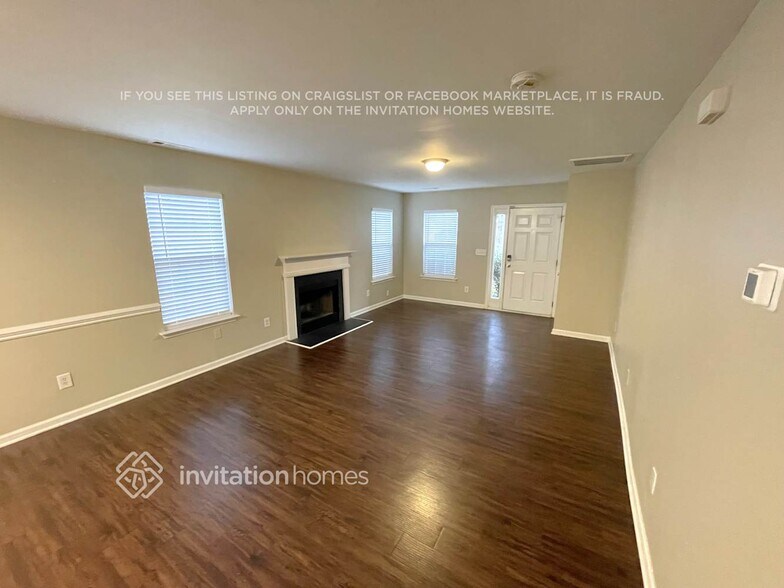 Building Photo - 1134 Delander Ln