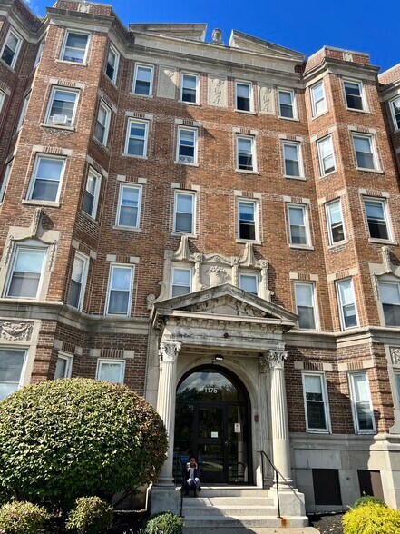 Building Photo - 1177 Boylston St