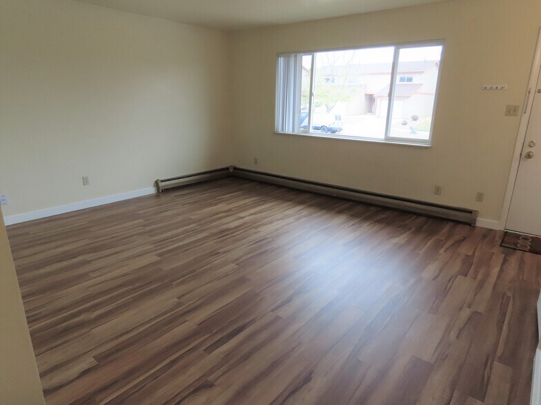 Building Photo - 1129 Darby St