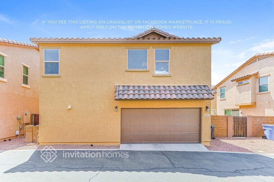 Building Photo - 1375 S Moccasin Trail