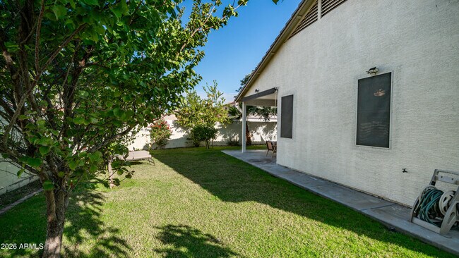 Building Photo - 25084 N 68th Ave