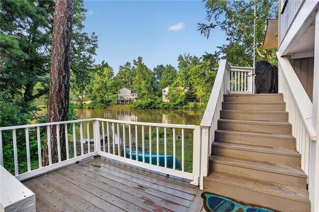 Building Photo - 3536 Highland Pine Way