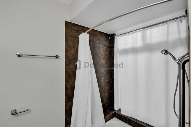 Building Photo - 1492 Via Cancion