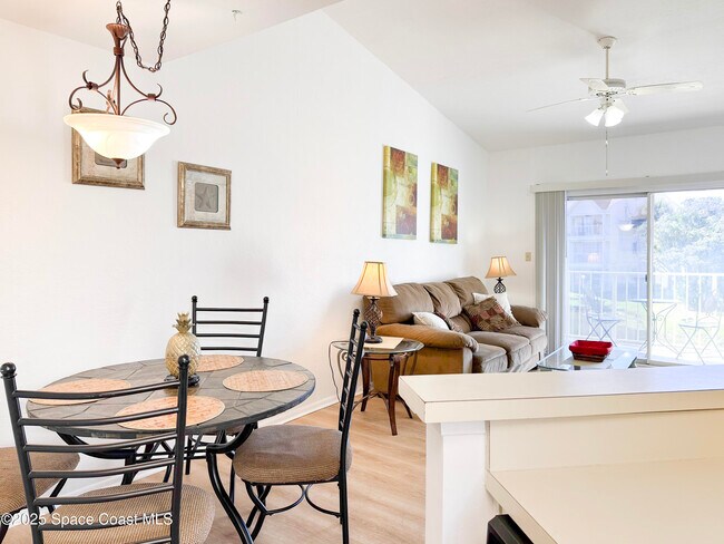 Building Photo - 1900 Brittany Dr