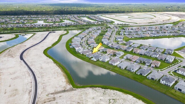 Building Photo - 5579 Liberty Ln