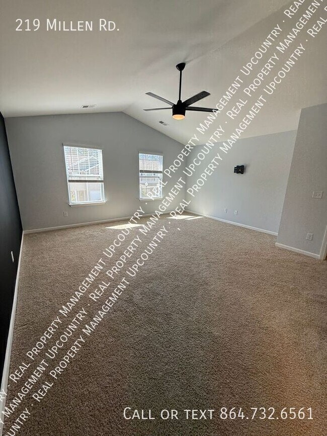 Building Photo - 219 Millen Dr