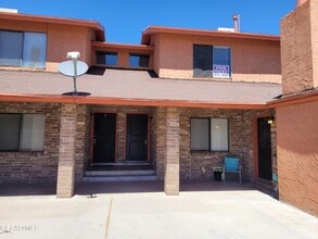 Building Photo - 2028 Amy Sue Dr