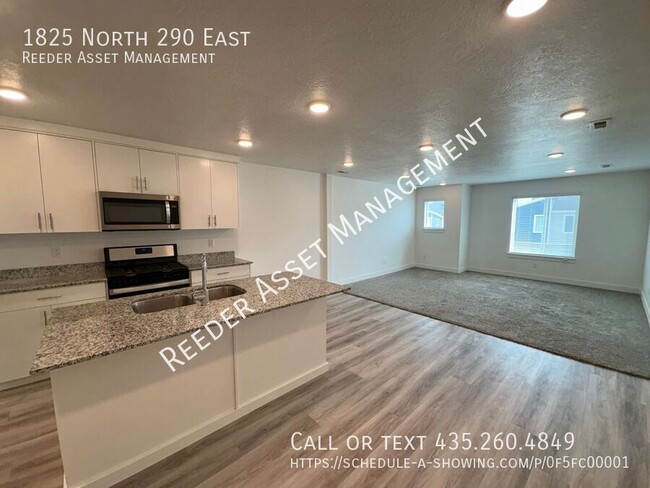 Building Photo - 290 1825 N