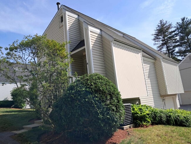 Building Photo - 4 Esquire Cir