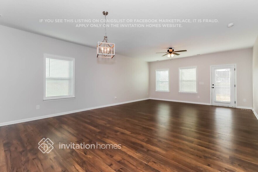 Building Photo - 7818 Creek Park Dr