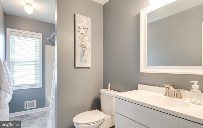 Building Photo - 10121 Cheswick Ct