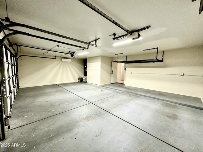Building Photo - 4708 E Thunderhill Pl