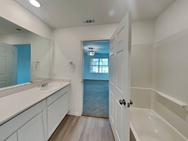 Building Photo - 18739 Faustina Way