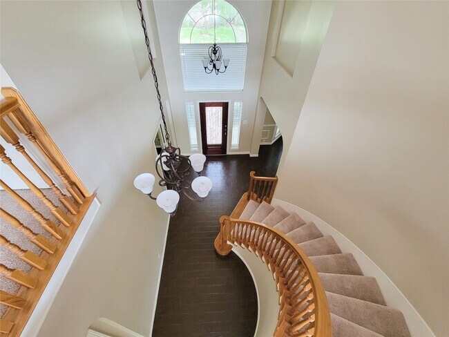 Building Photo - 914 Ivory Ridge Ln