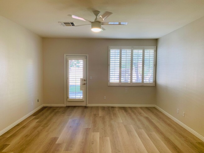 Building Photo - Beautiful home in Green Valley