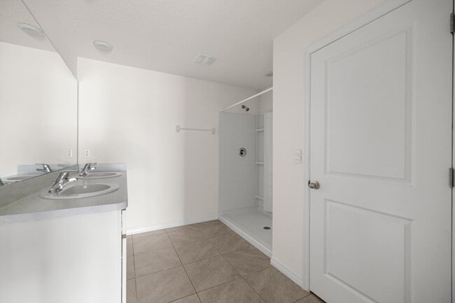 Building Photo - 8904 SW 50th Ter