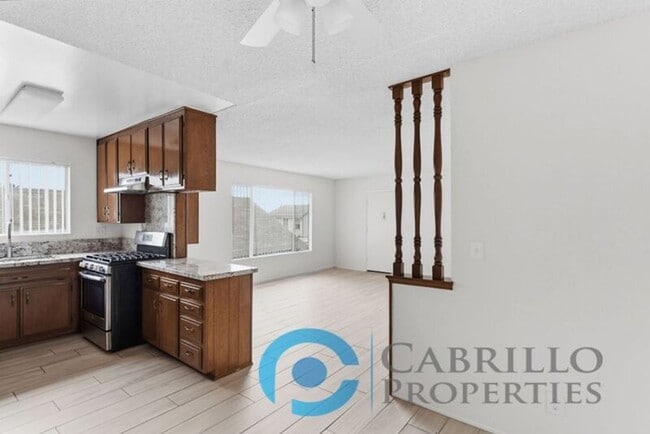 Building Photo - 4622 Hamilton St